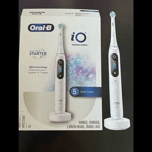 Oral-B i0 Professional Exclusive electric toothbrush.  New!